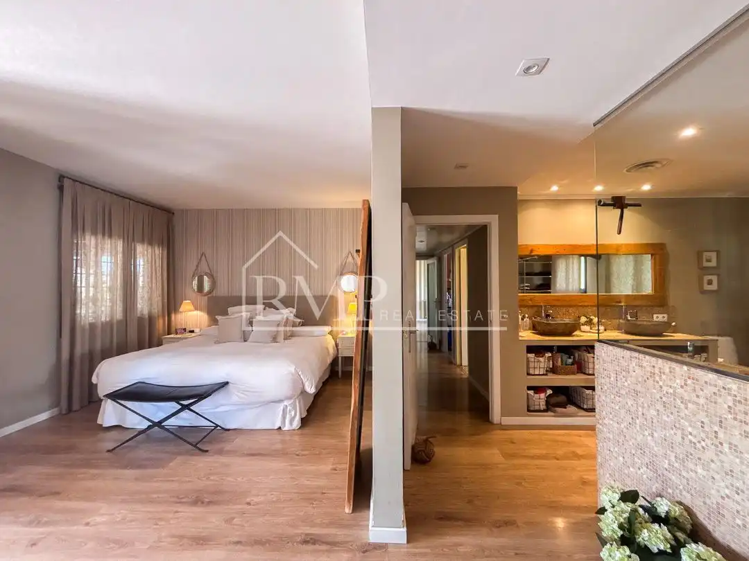 Casa amb piscina en venda a Barcelona s/n, imagen 8