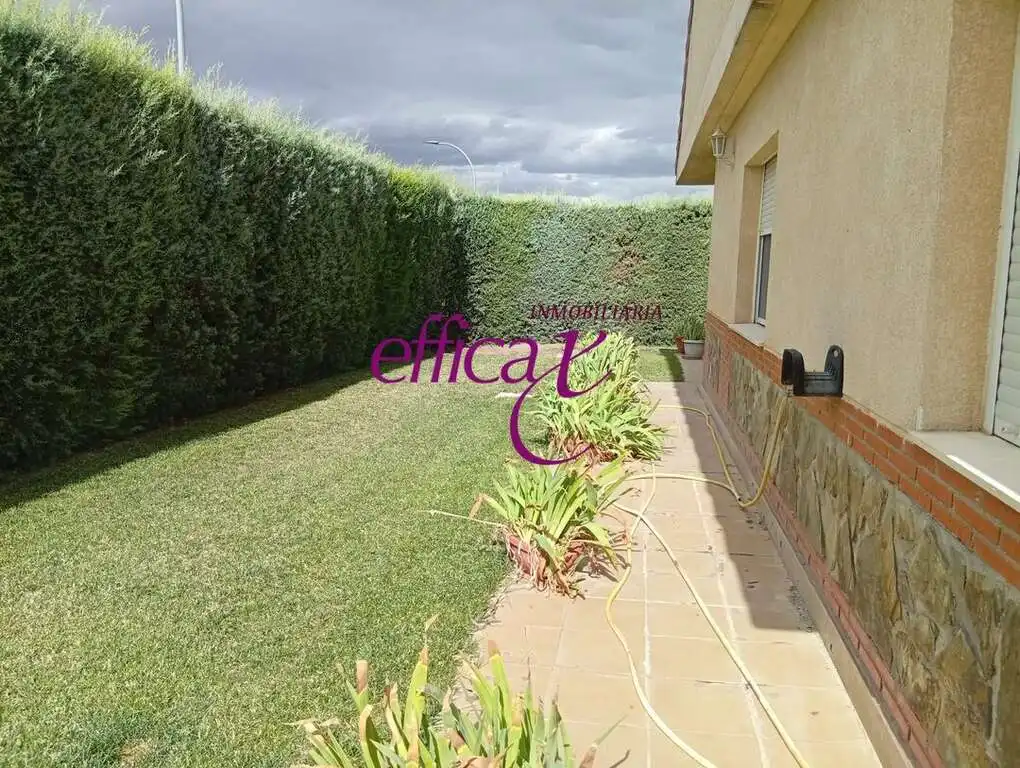 Jardí de Casa o xalet en venda en Novés amb Aire condicionat i Calefacció