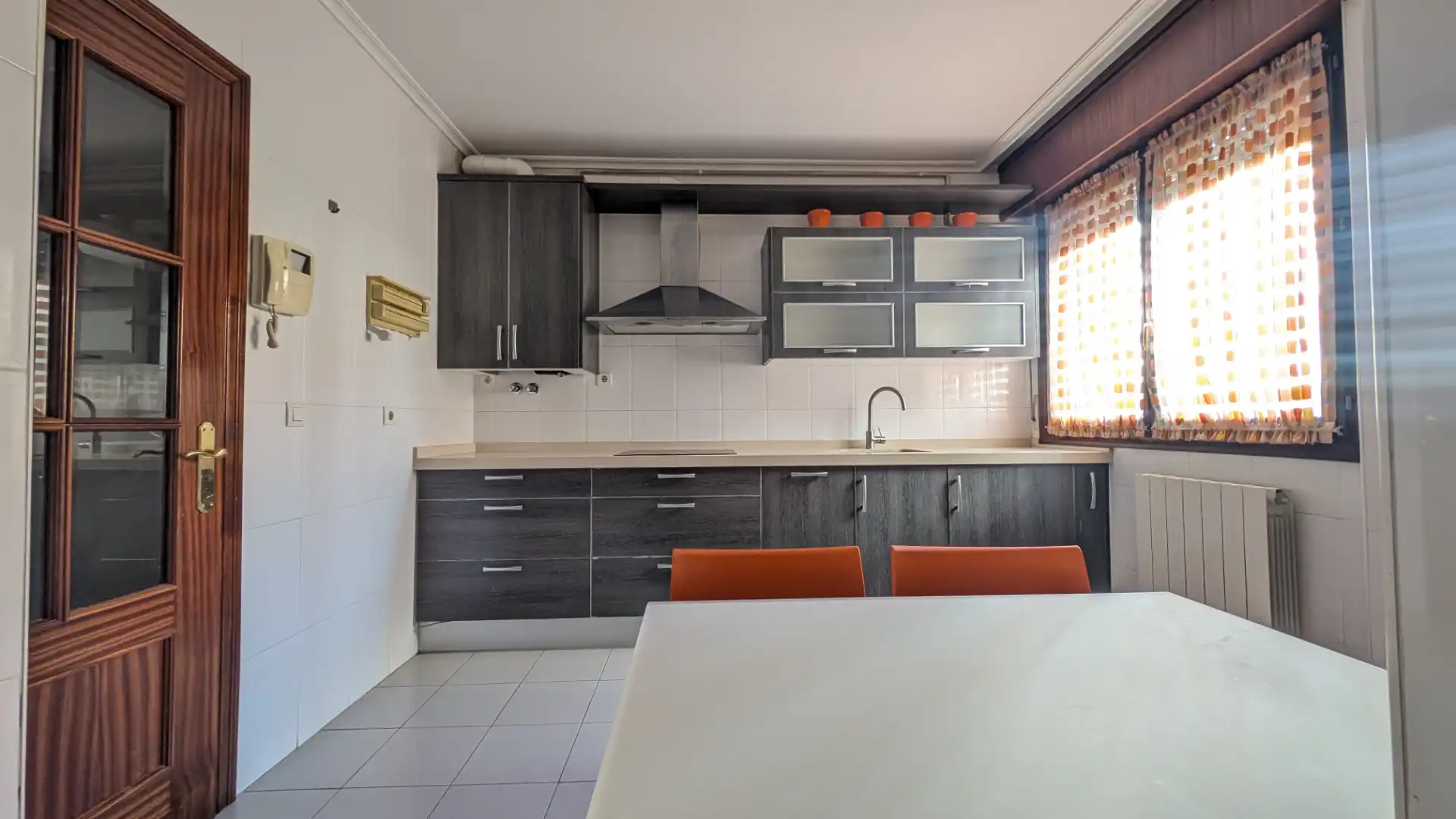 Cocina de Piso en venta en Getxo  con Calefacción y Trastero