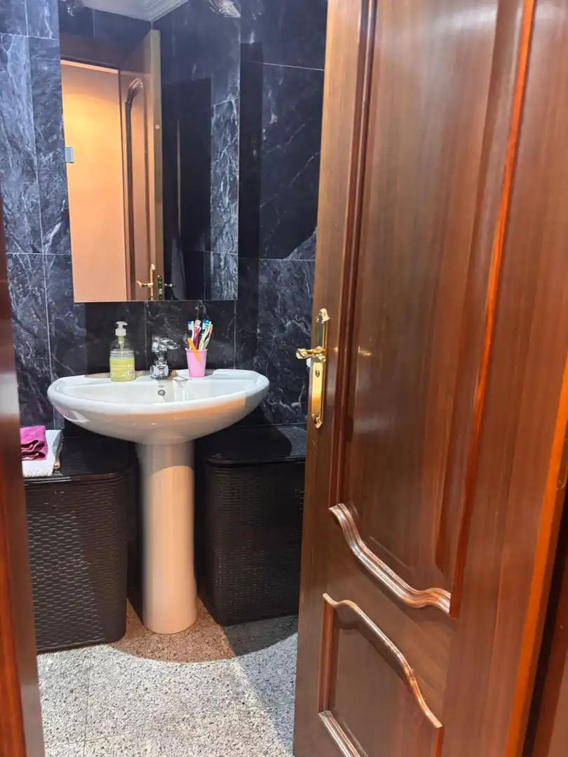 Badezimmer von Wohnung zum Verkauf in Salamanca mit Abstellraum