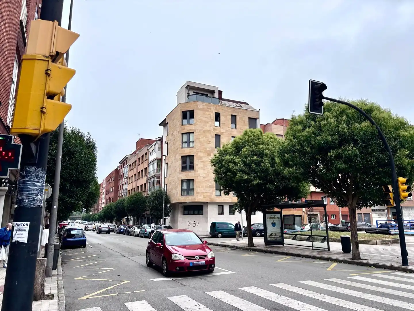Vista exterior de Piso en venta en Gijón  con Calefacción, Parquet y Amueblado