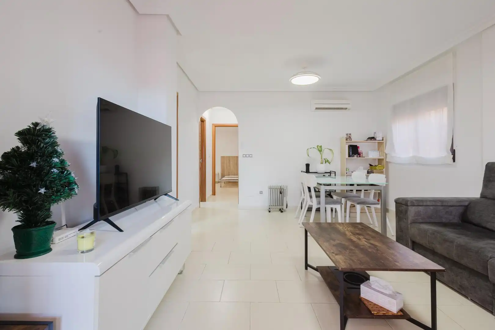 Chalet con piscina en venta en Nueva Torrevieja - Aguas Nuevas