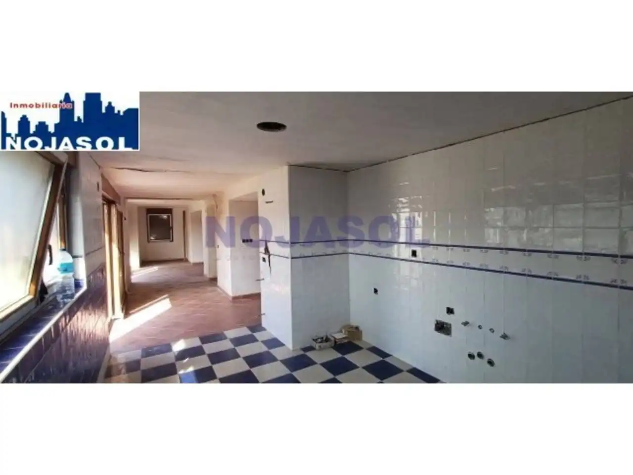 Houses for sale in Noja  with Private garden and Terrace