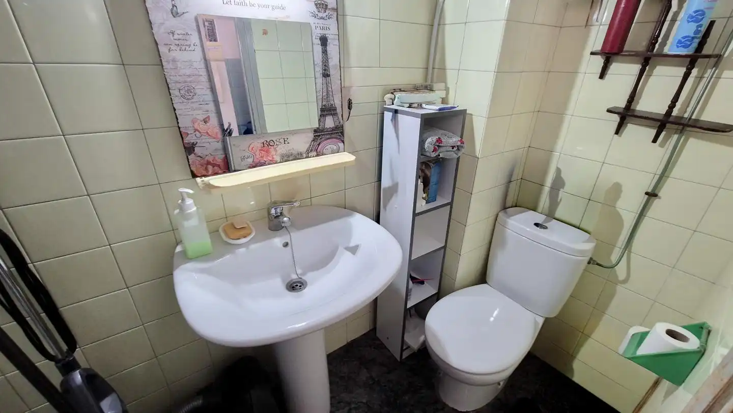 Bathroom of Flat for sale in Elche / Elx  with Furnished and Balcony