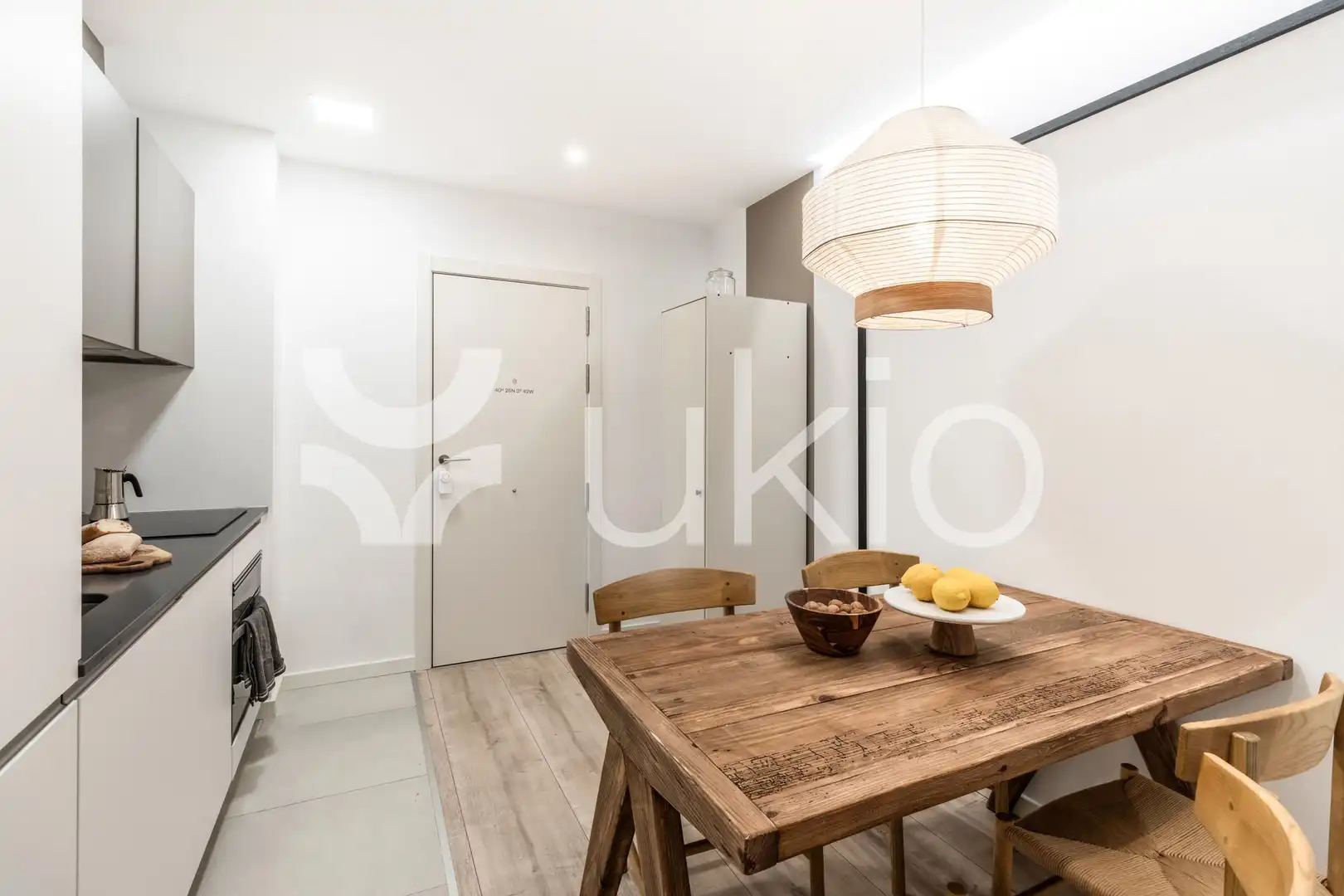 Cocina de Apartamento de alquiler en Madrid con Aire acondicionado, Calefacción y Amueblado