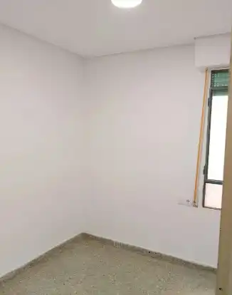 Habitación de Piso en venta en Tavernes de la Valldigna con Balcón