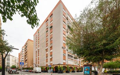 Vista exterior de Pis en venda en  Almería Capital