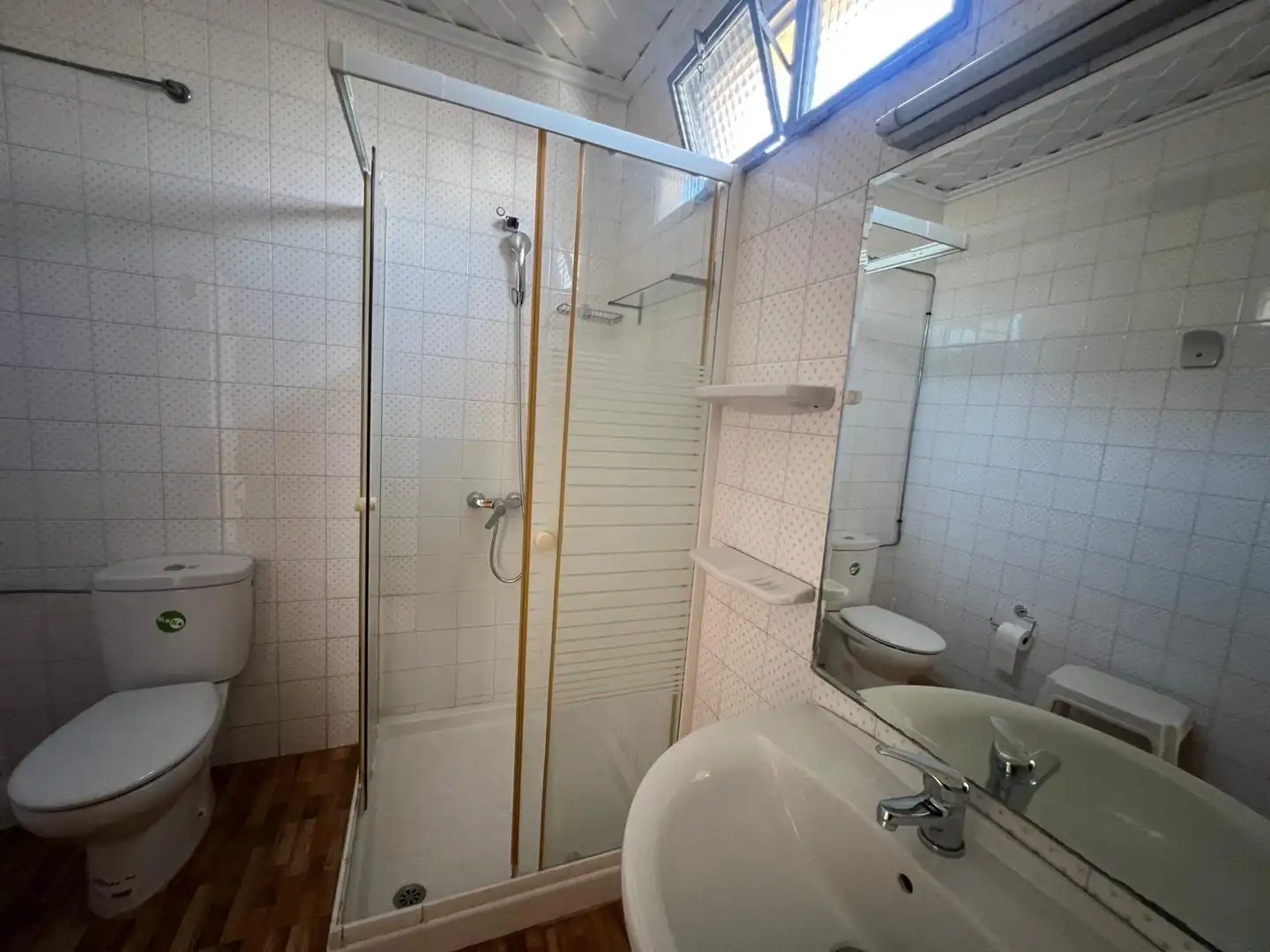 Baño de Piso de alquiler en La Font d'en Carròs con Terraza y Amueblado