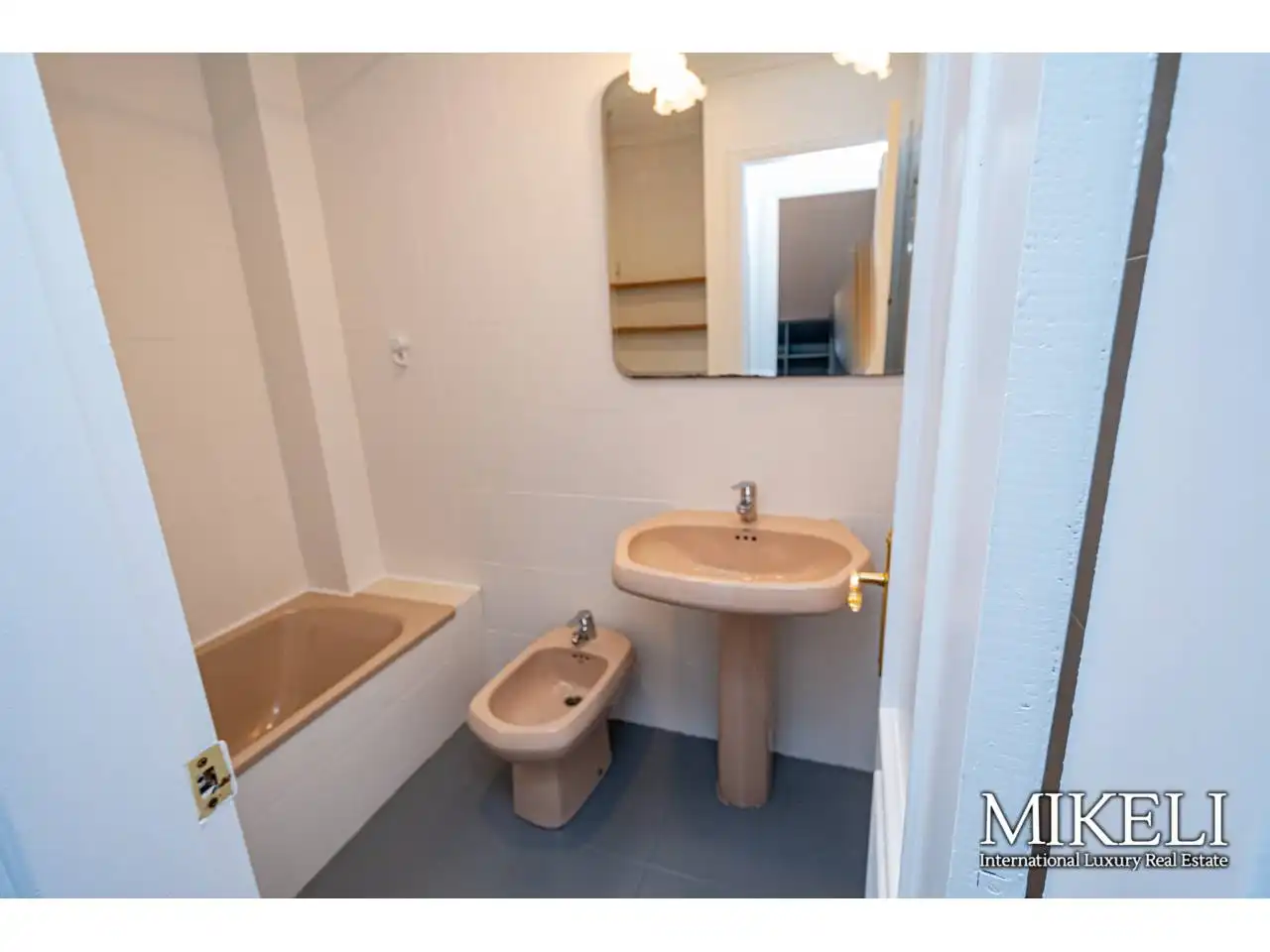 Bathroom of Flat for rent in Santander  with Heating, Parquet flooring and Terrace