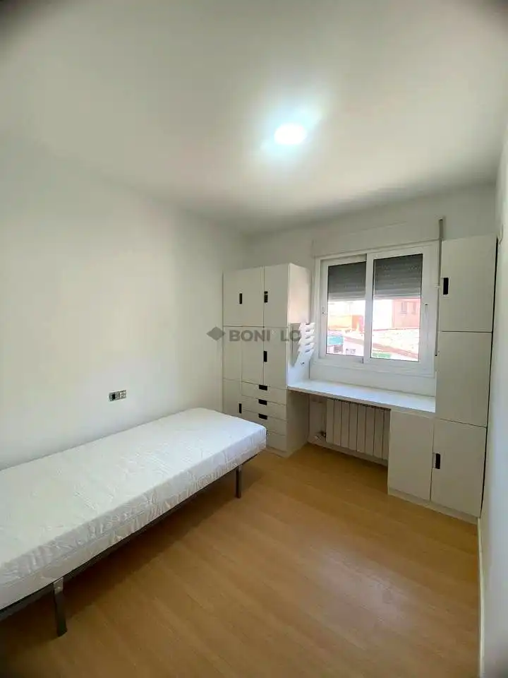Bedroom of Flat for rent in Teruel  with Heating, Furnished and Balcony