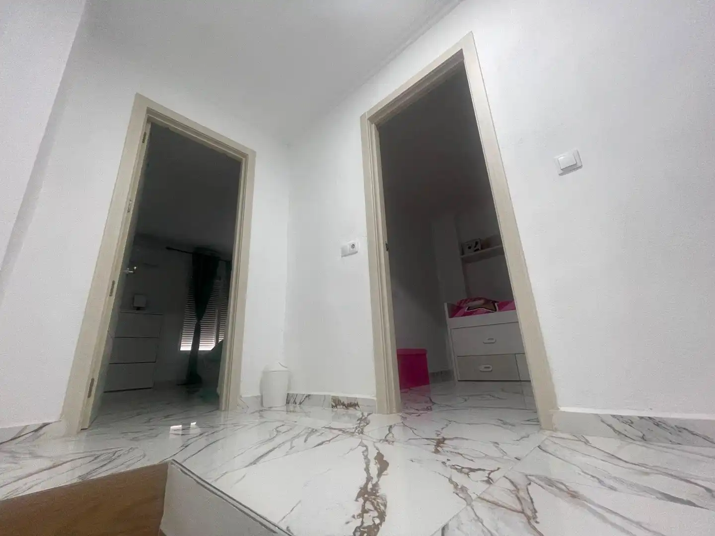 Houses for sale in Alzira  with Air Conditioner, Terrace and Furnished