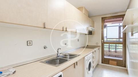 Foto 4 de Piso en venta en C. de Gabriela Mistral, Peñagrande, Madrid