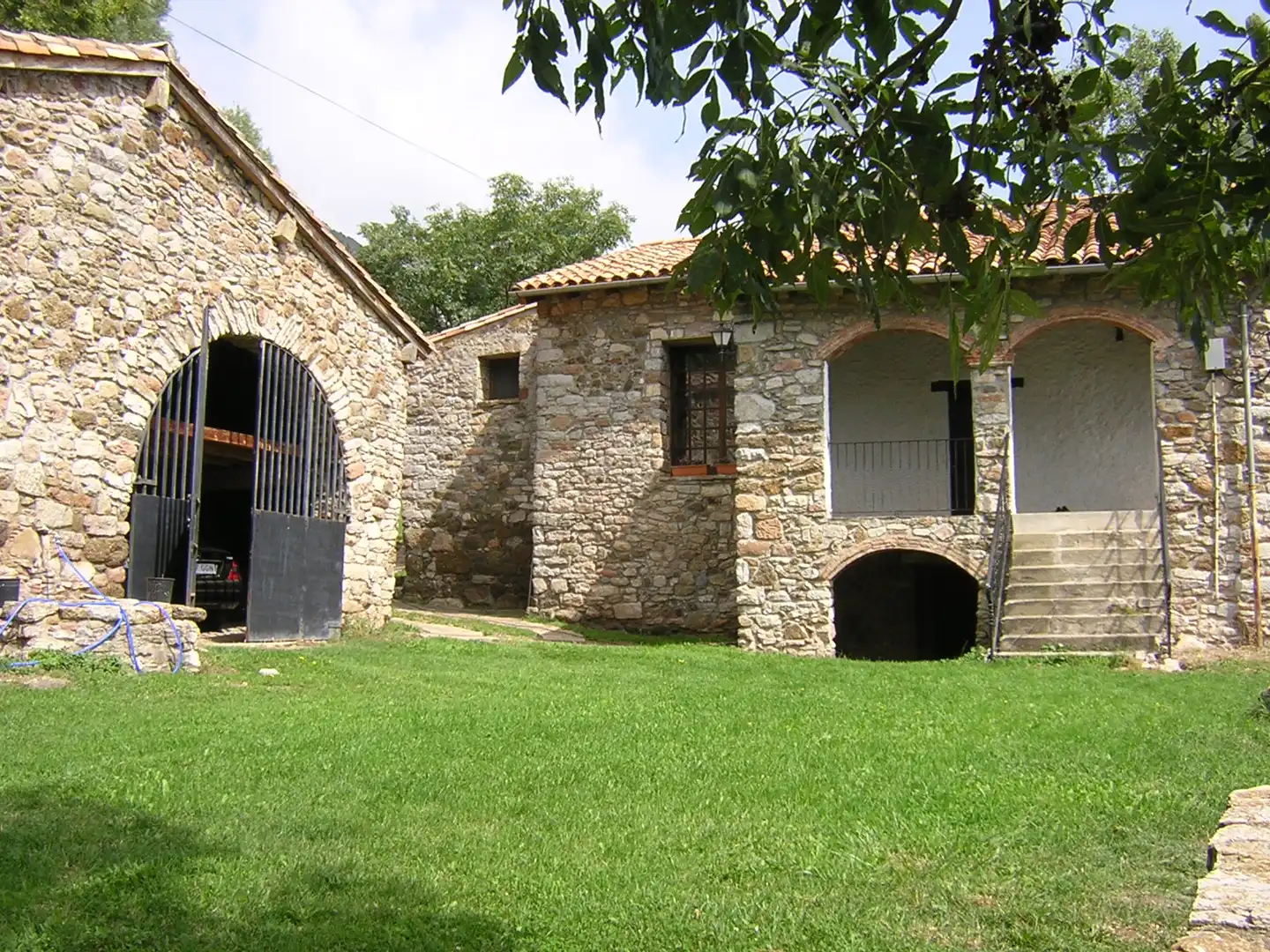 Exterior view of Houses for sale in Ogassa
