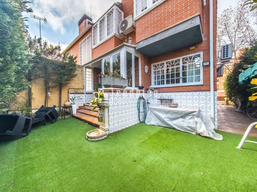 Casa o xalet en venda a Valderas - Los Castillos