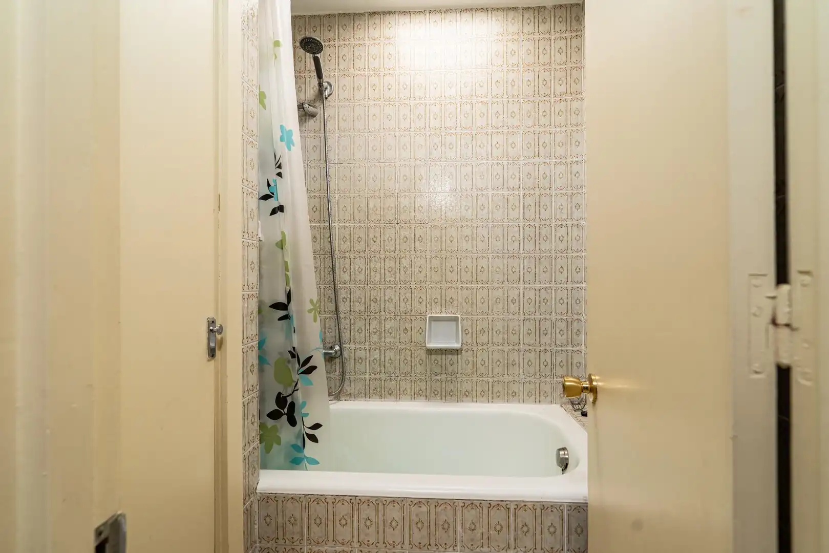 Bany de Casa o xalet en venda en Valencina de la Concepción amb Aire condicionat, Jardí privat i Piscina