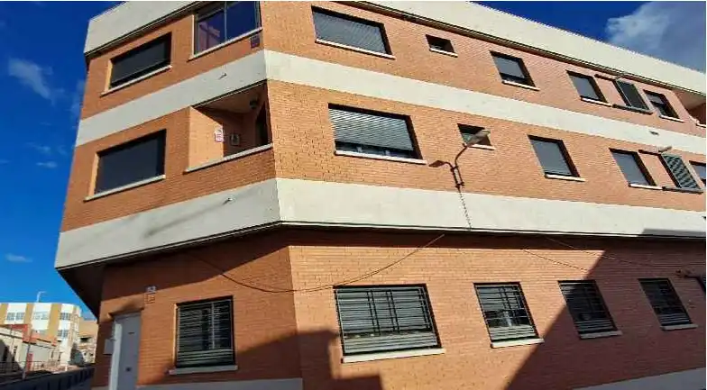 Pis amb ascensor en venda a Calle Hernán Cortés