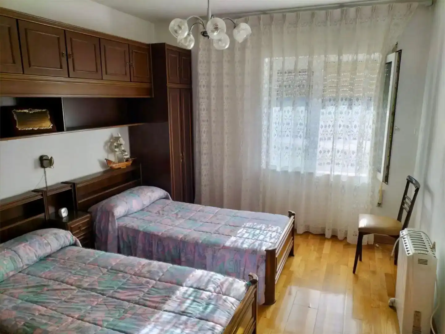Schlafzimmer von Wohnung zum Verkauf in Valdeolea mit Privatgarten und Schwimmbad