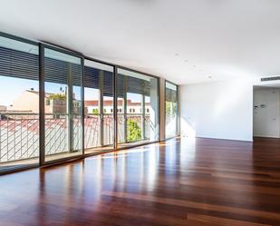 Living room of Flat for sale in Sabadell  with Air Conditioner, Terrace and Balcony