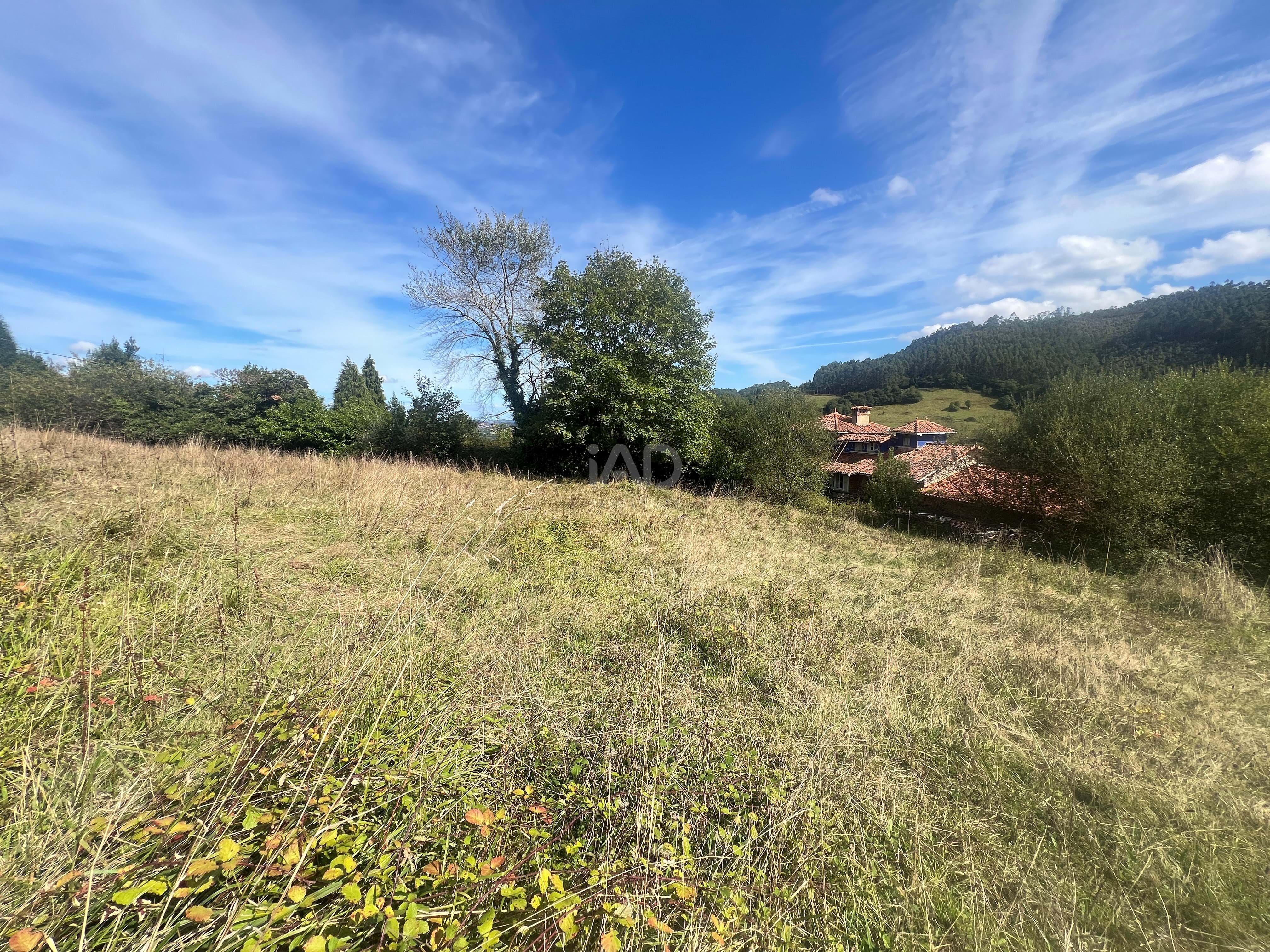 Residencial en venda en Castrillón