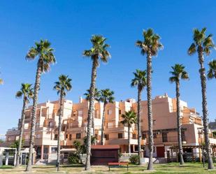 Vista exterior de Dúplex de lloguer en Salobreña amb Terrassa i Balcó