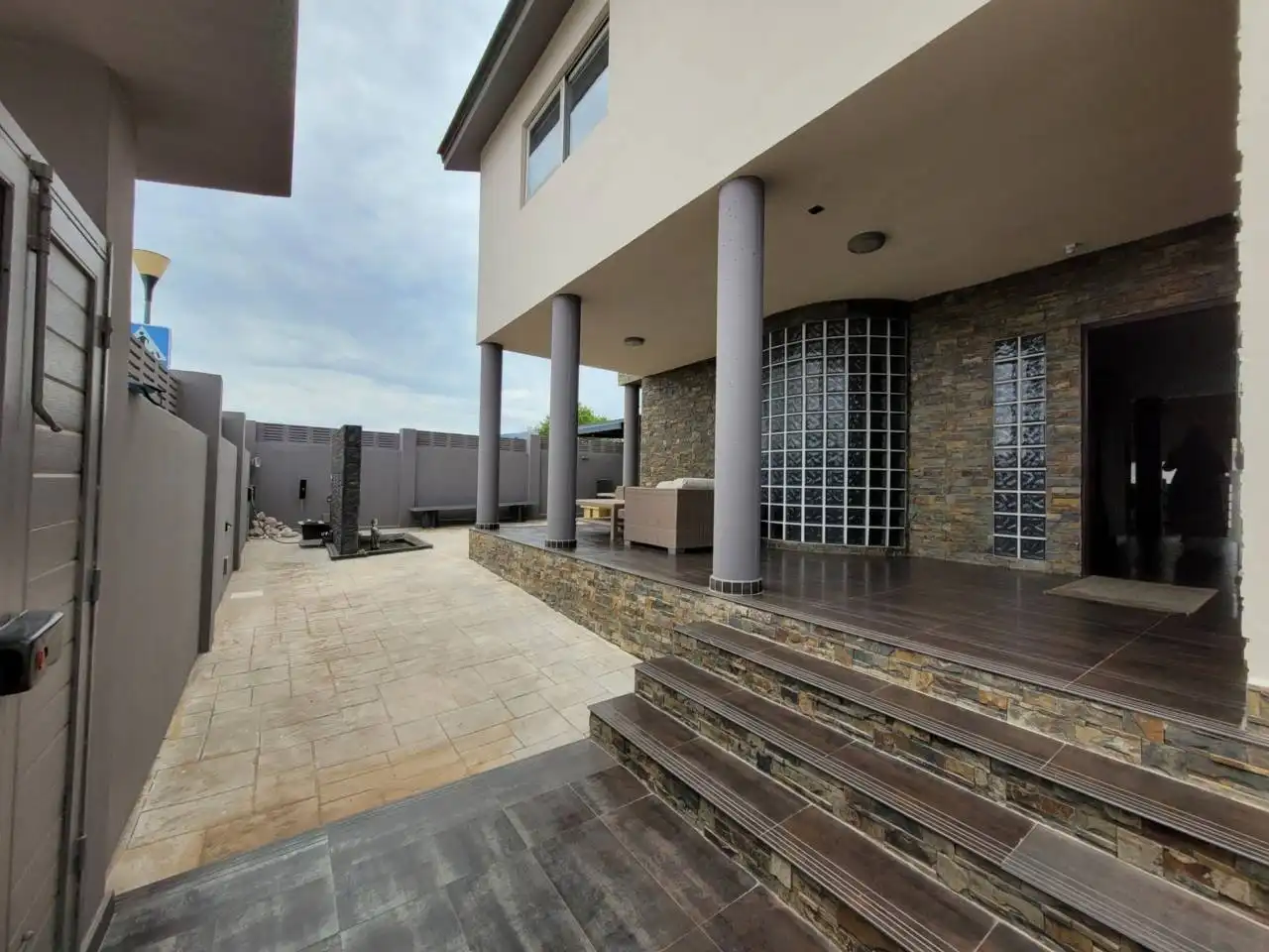 Terrassa de Casa o xalet en venda en Baza amb Aire condicionat, Calefacció i Jardí privat