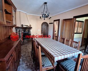 Esszimmer von Country house zum verkauf in Villangómez mit Heizung