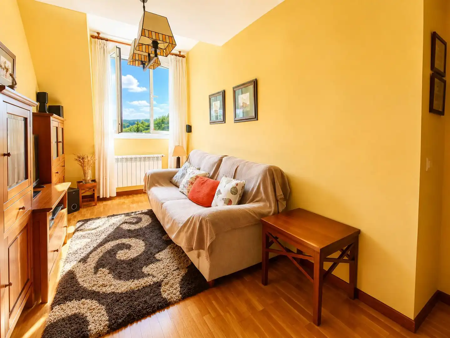 Sala de estar de Piso en venta en Oviedo  con Calefacción y Trastero