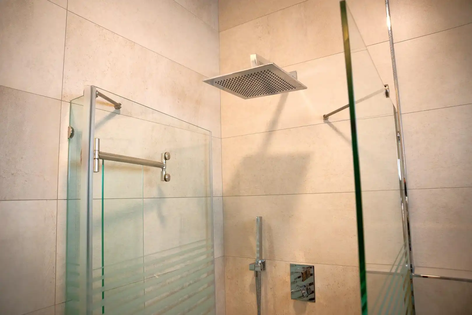 Baño de Casa adosada en venta en Camas con Terraza y Trastero