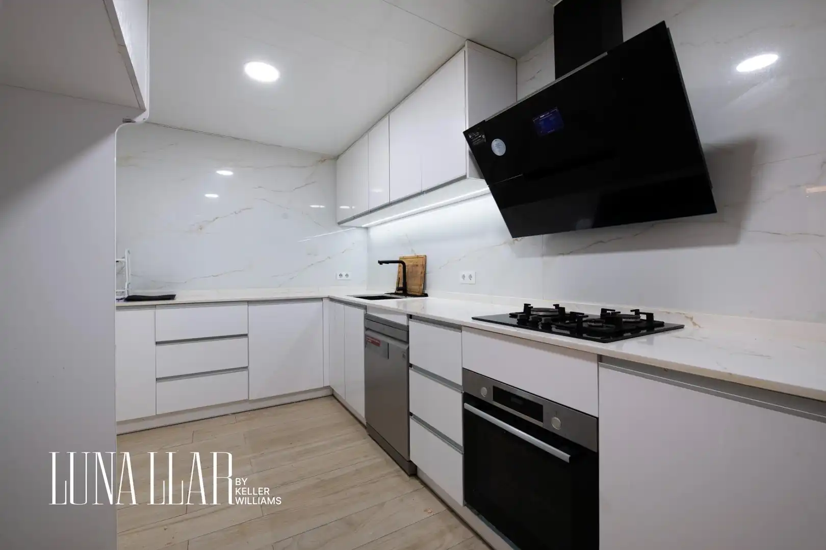 Cuina de Casa o xalet en venda en Sant Boi de Llobregat