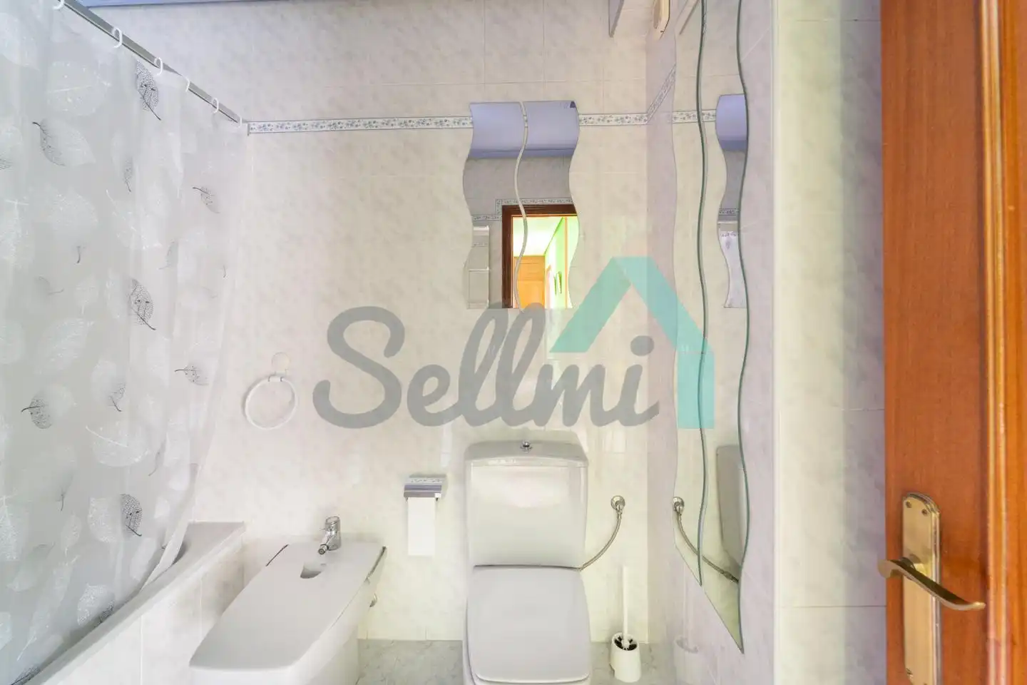 Bathroom of Flat for sale in Allande  with Heating, Terrace and Storage room