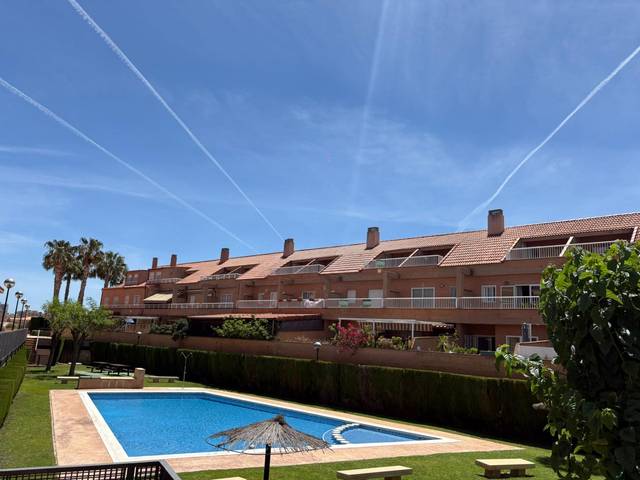 Casa-chalet en Venta en  CLARA CAMPOAMOR, 12 en Alicante Golf