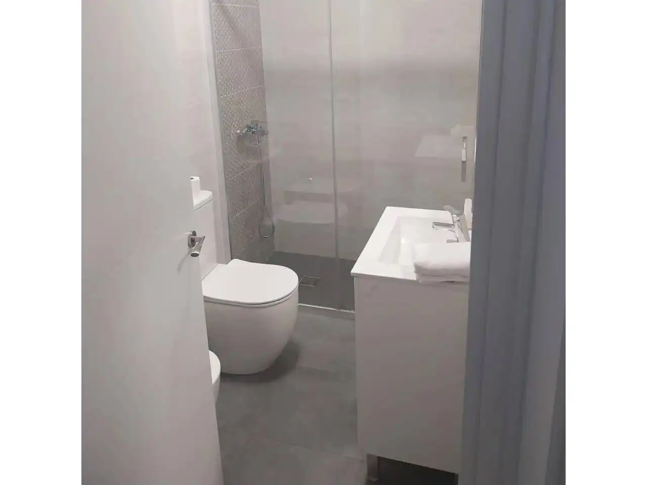 Bany de Estudi en venda en Barcelona amb Aire condicionat, Moblat i Alarma