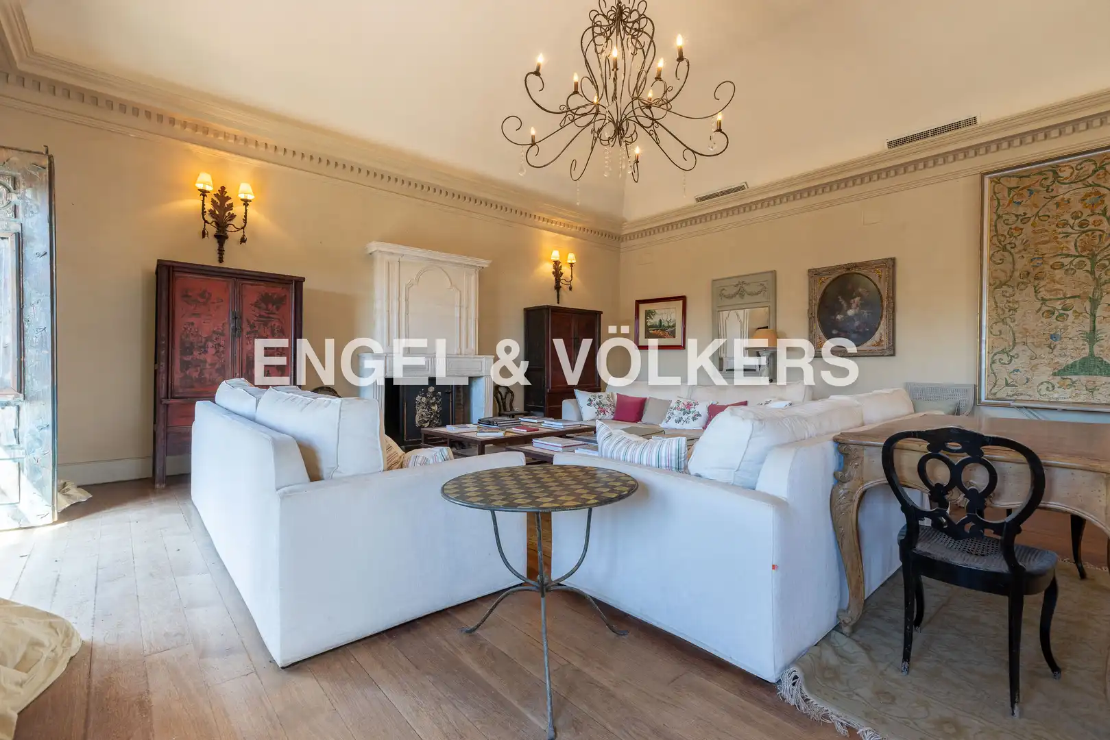 Sala de estar de Casa o chalet en venta en Carmona con Calefacción, Jardín privado y Terraza