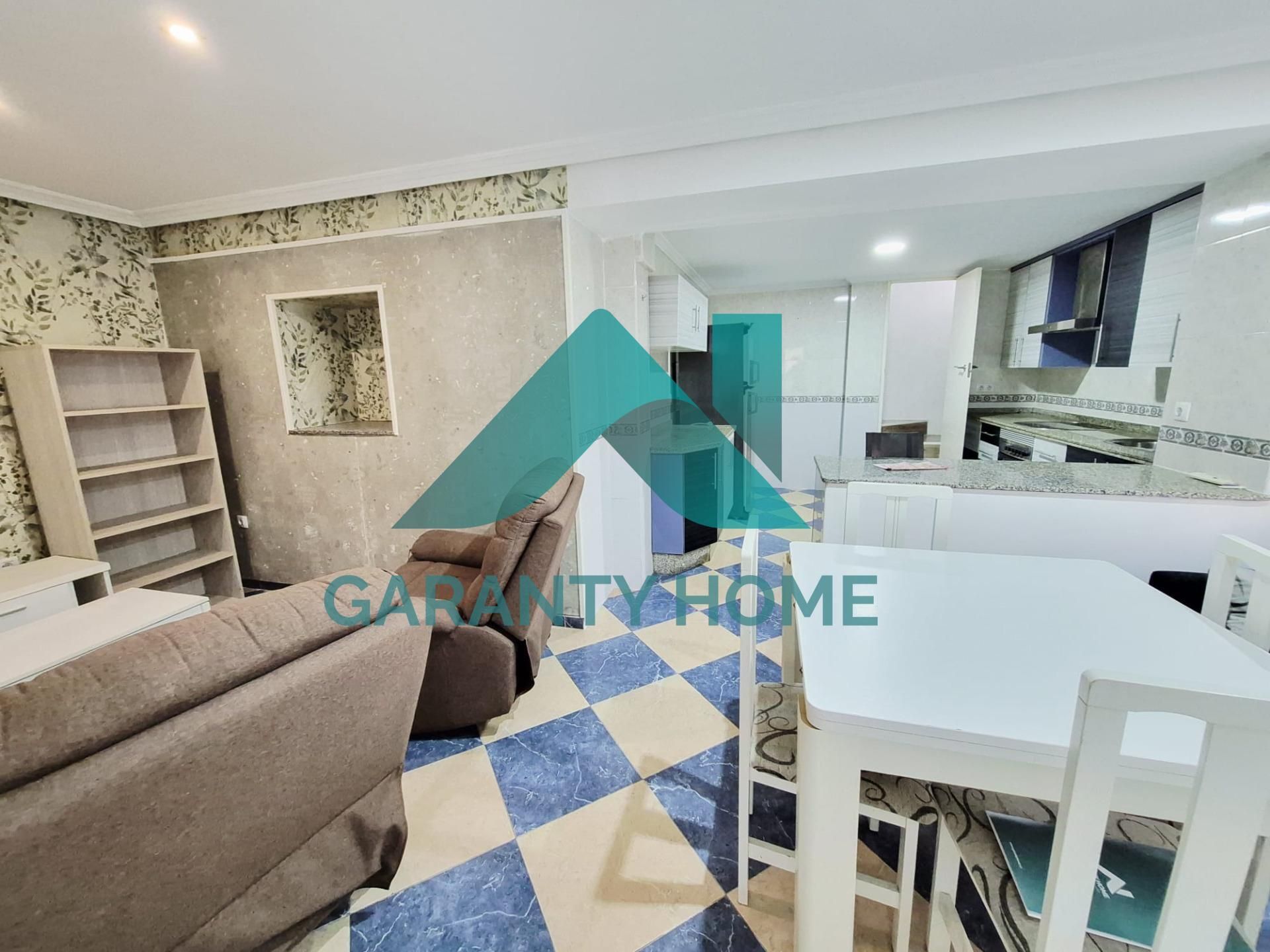 Vista exterior de Casa o xalet en venda en Cáceres Capital amb Aire condicionat, Calefacció i Terrassa