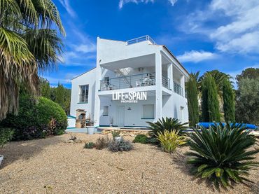Villa con balcone in vendita a Zn Diseminats 189