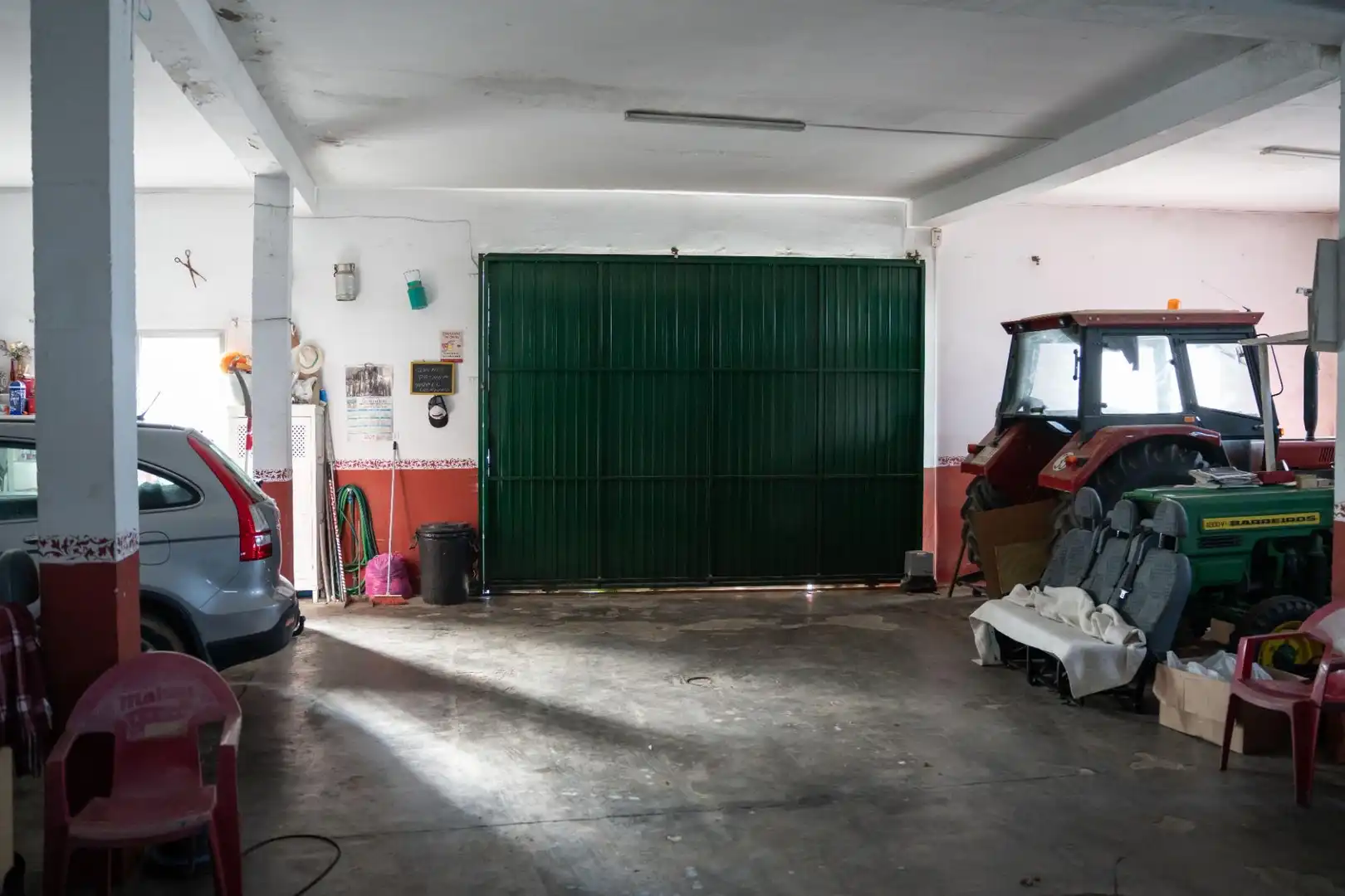 Parking of Houses for sale in Gines  with Air Conditioner, Heating and Private garden
