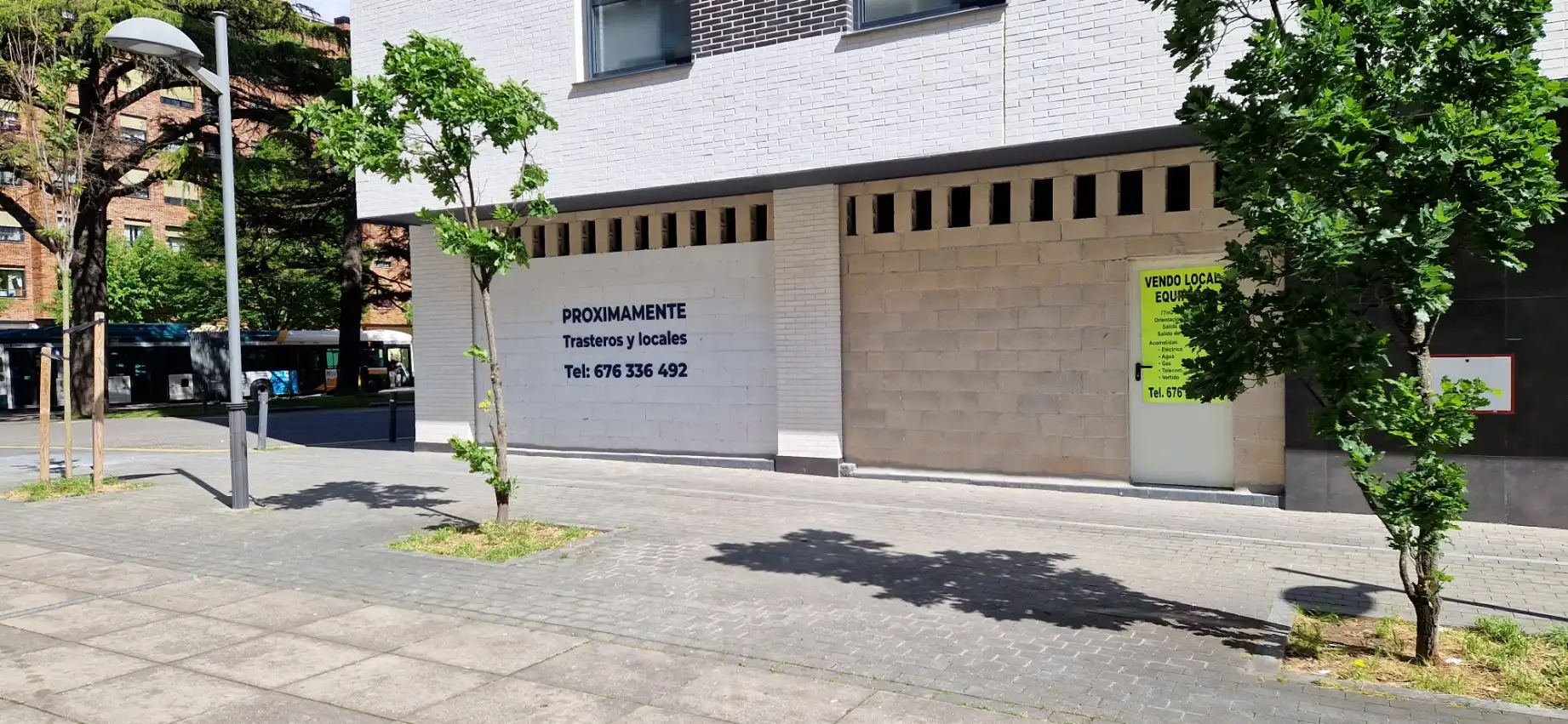 Vista exterior de Local en venta en Villava / Atarrabia