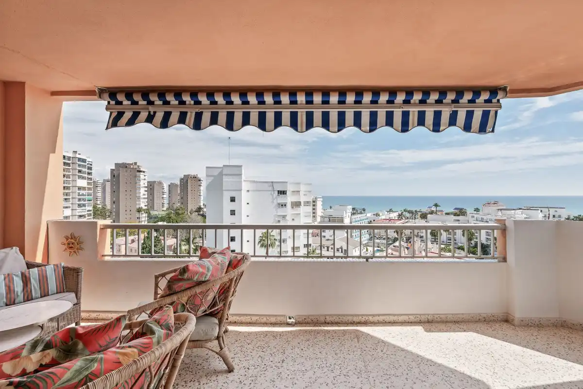 Terraza de Apartamento en venta en Torremolinos con Aire acondicionado, Terraza y Piscina comunitaria