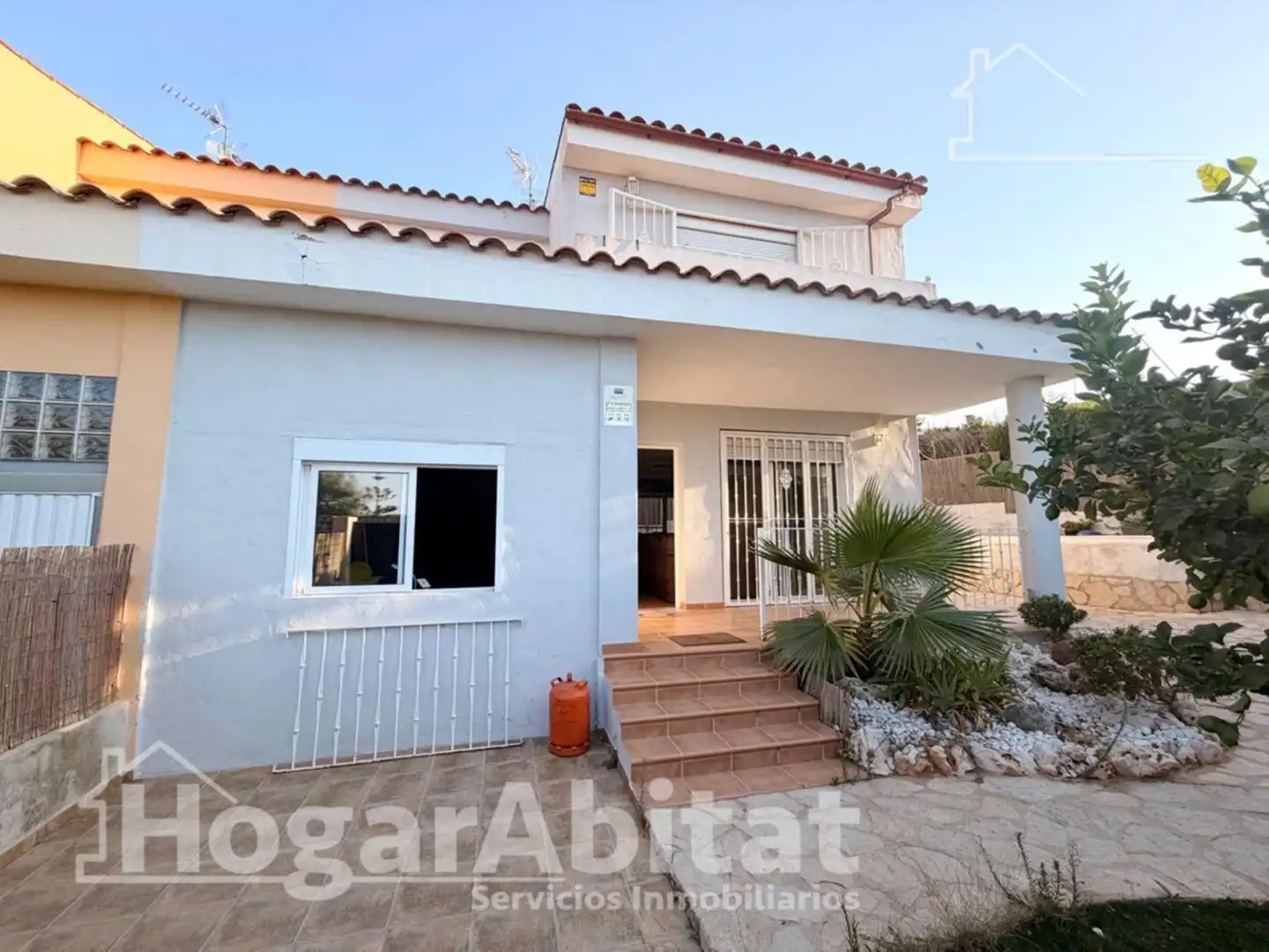 Exterior view of Houses for sale in Montserrat  with Heating, Private garden and Terrace