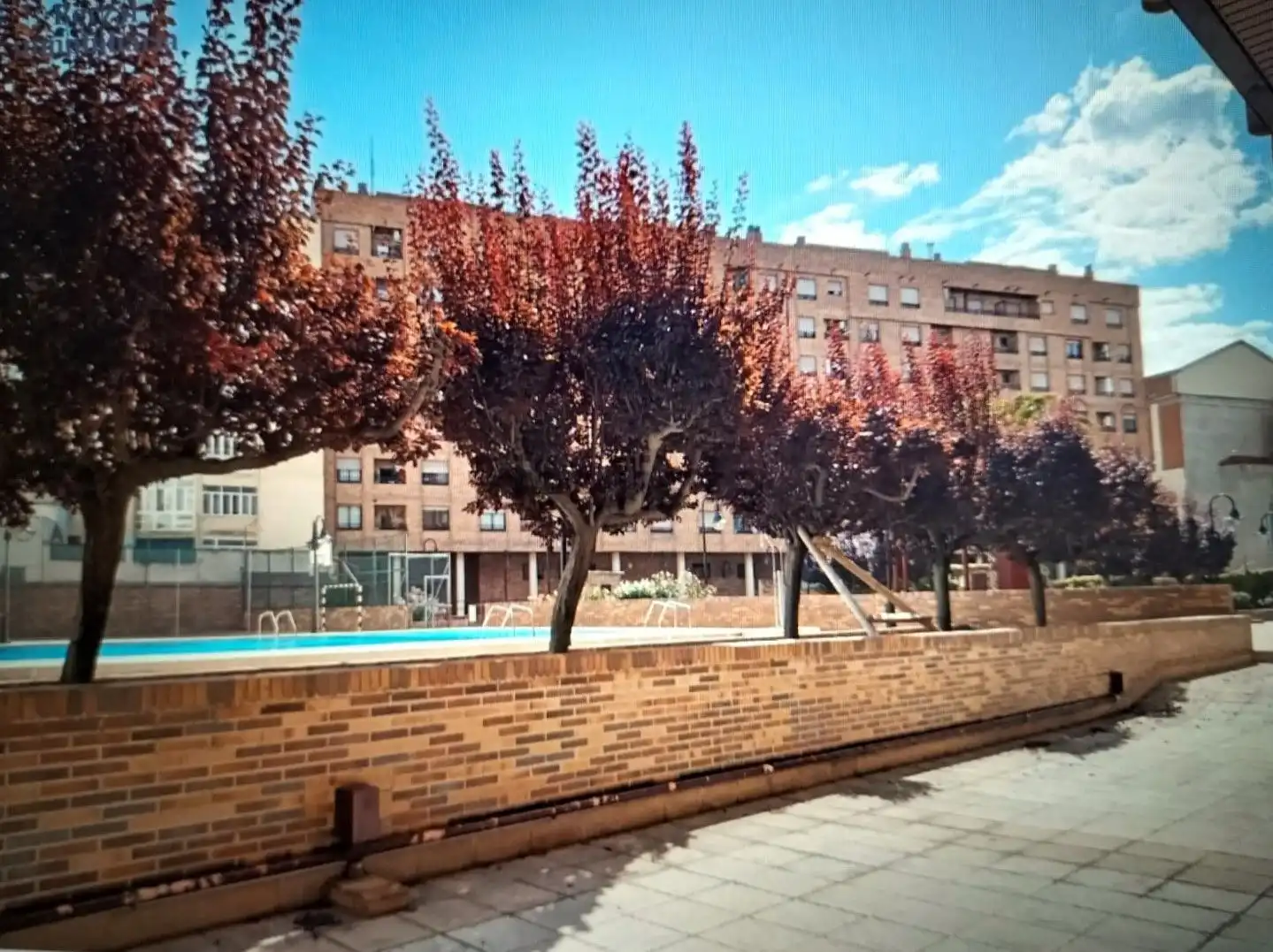 Vista exterior de Apartamento en venta en  Logroño con Trastero
