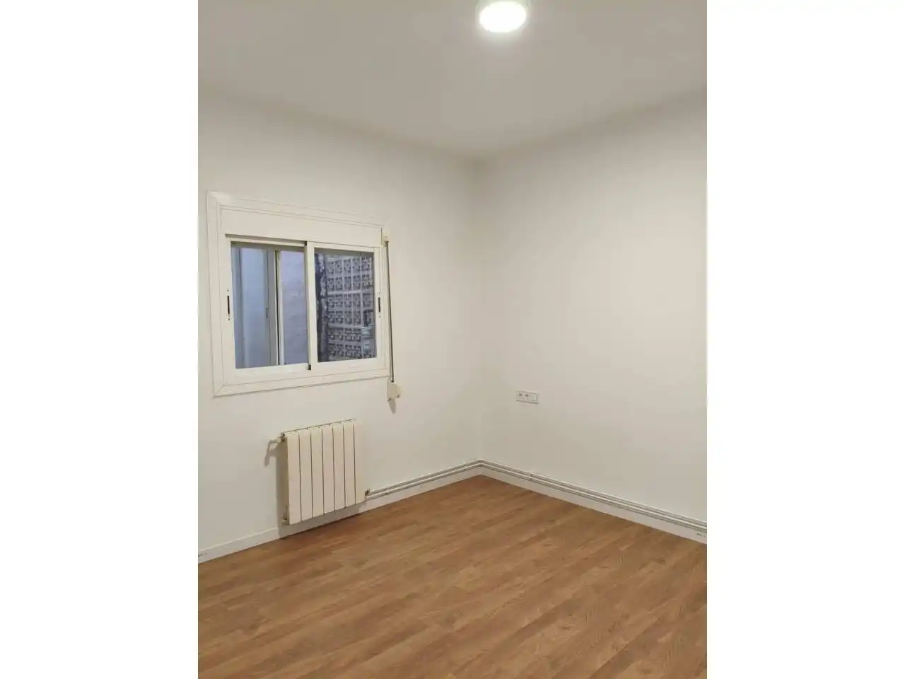 Piso en venta en Calle Poetessa Caparà, Sant Pere Nord