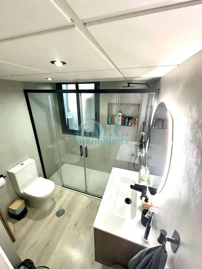 Bathroom of Attic for sale in Roquetas de Mar  with Air Conditioner, Terrace and Furnished