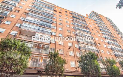 Exterior view of Flat for sale in Valladolid Capital  with Heating and Terrace