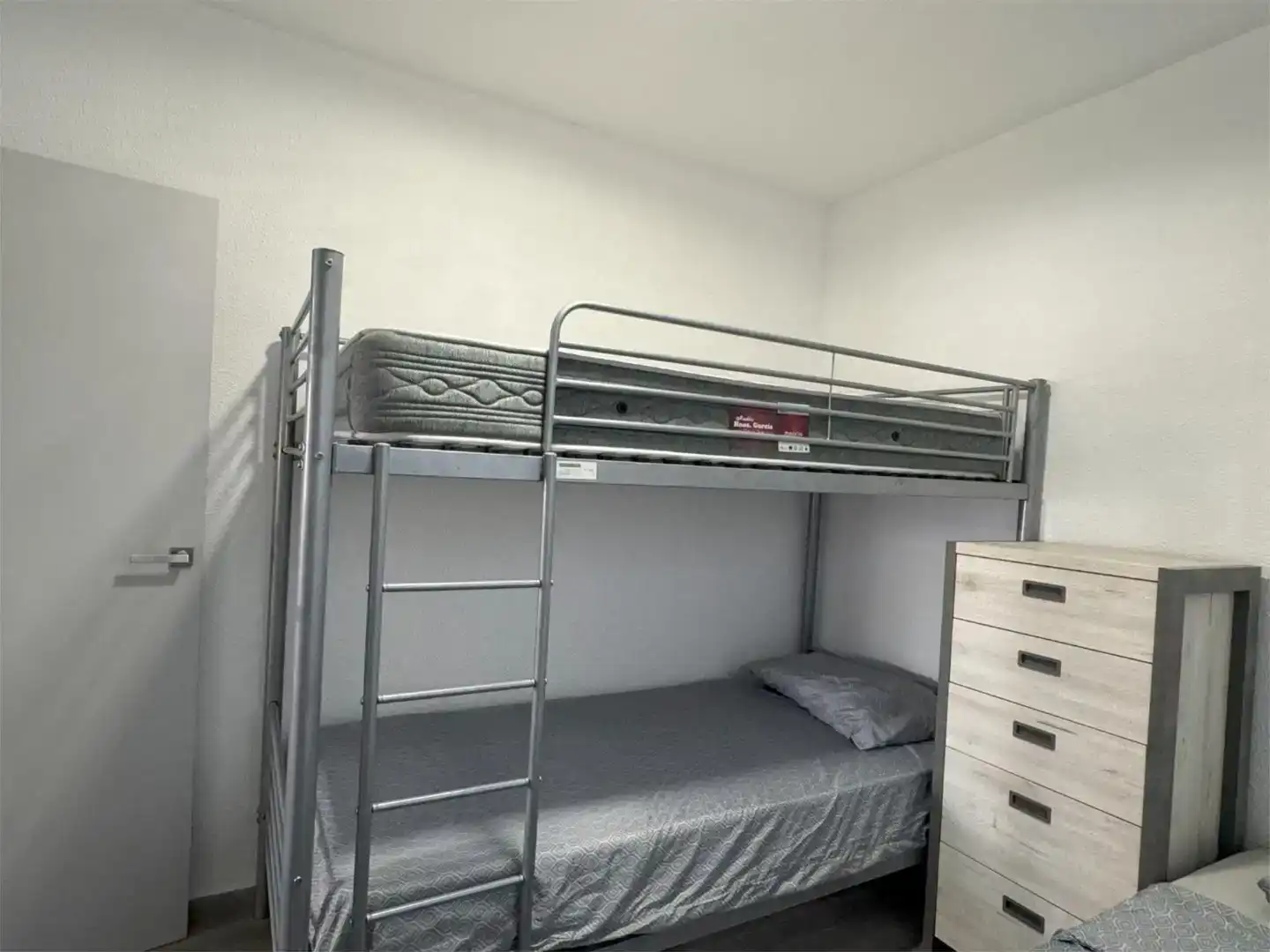 Bedroom of Flat for rent in Torrevieja  with Air Conditioner and Balcony
