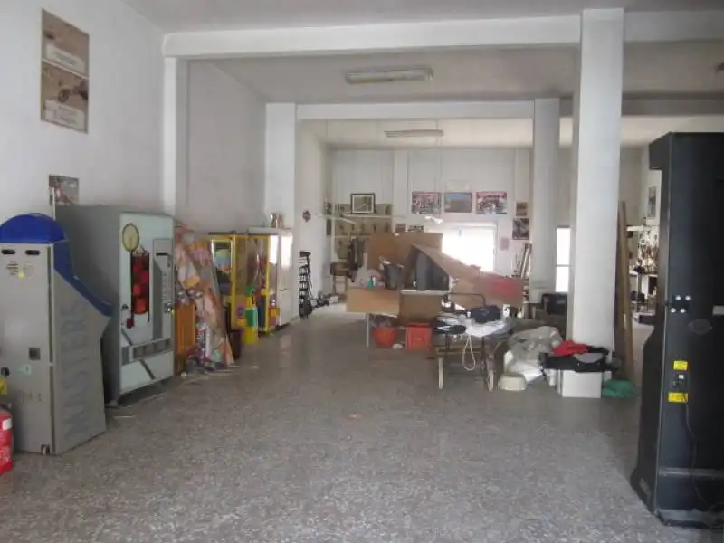 Local comercial en venda a Novelda