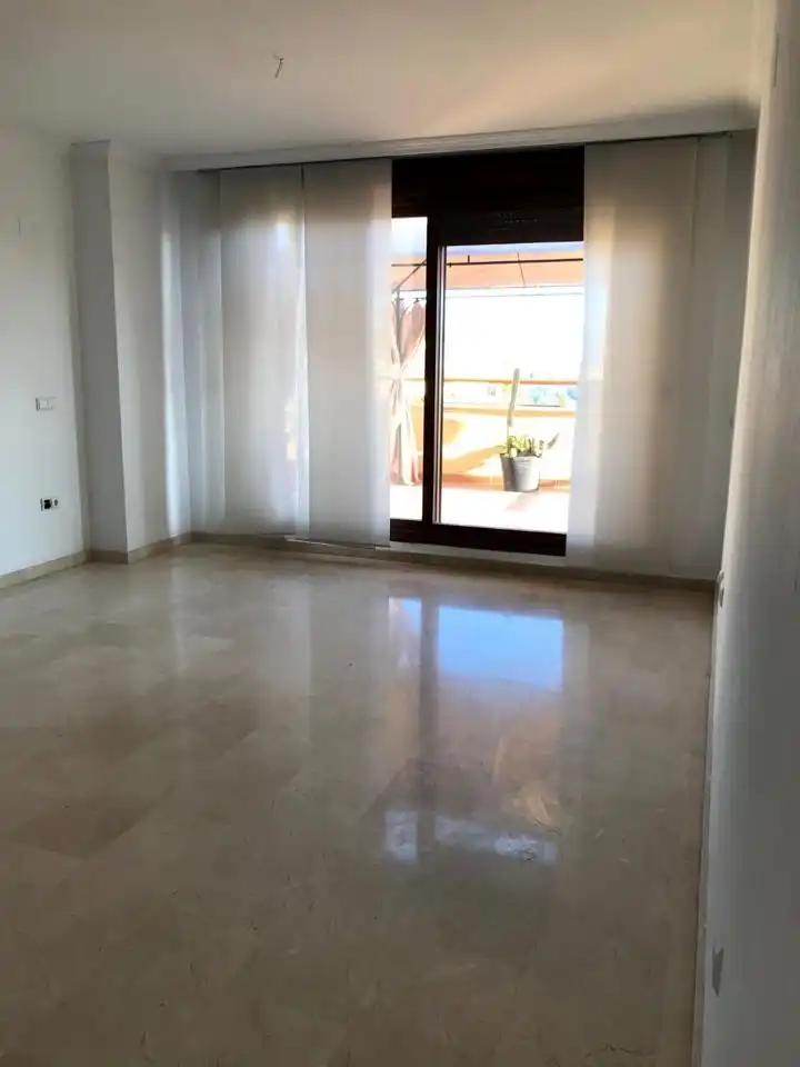 Sala de estar de Dúplex de alquiler en Benalmádena con Aire acondicionado y Terraza