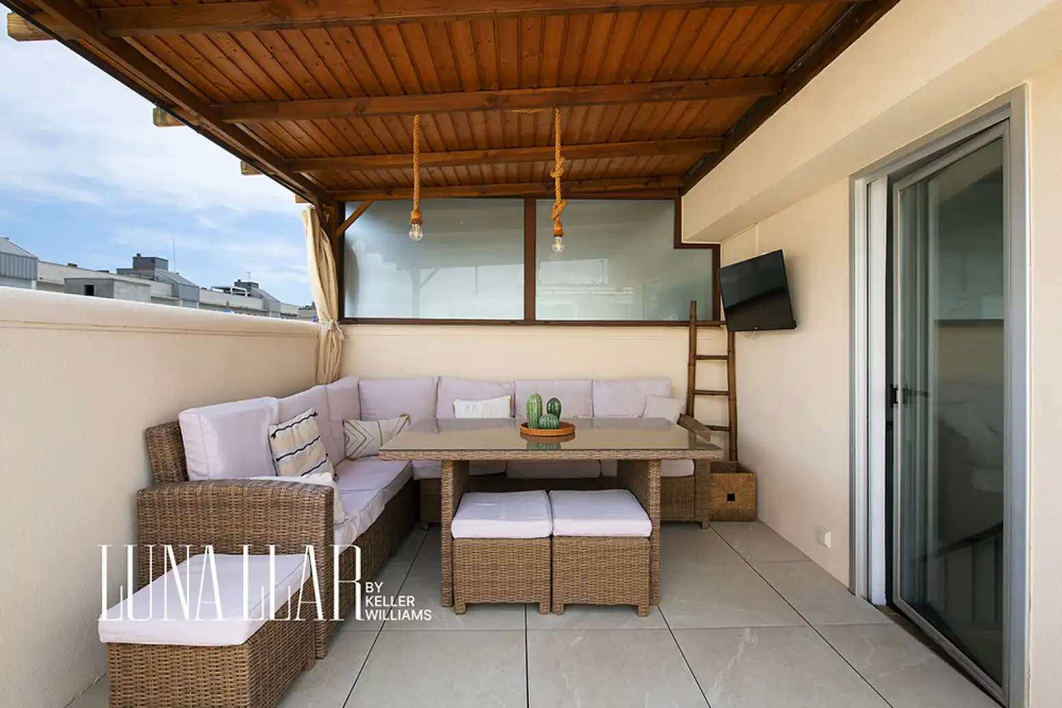 Terrasse von Dachboden zum Verkauf in Cambrils mit Klimaanlage, Heizung und Privatgarten