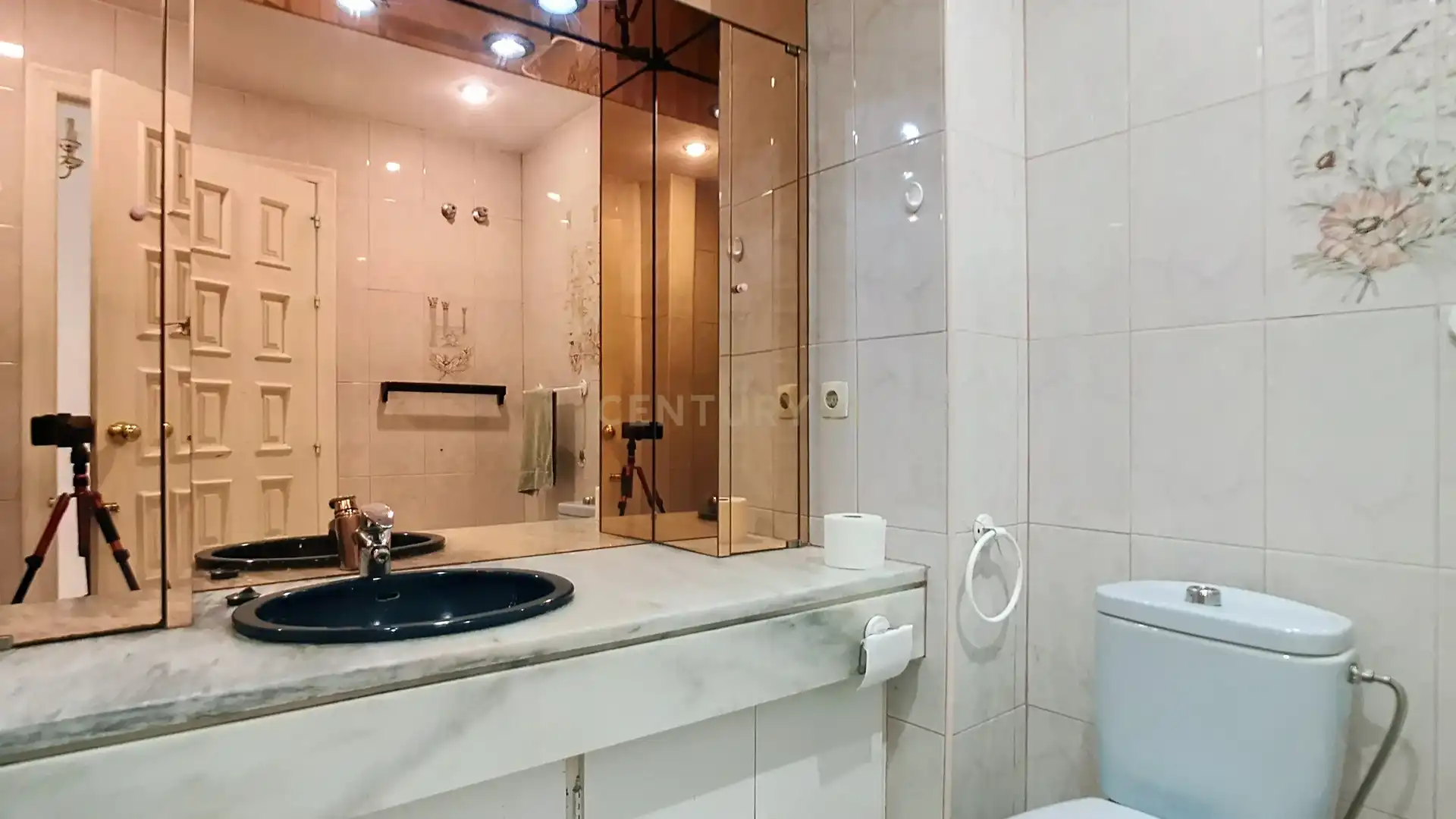 Baño de Apartamento en venta en Fuengirola con Jardín privado, Trastero y Piscina