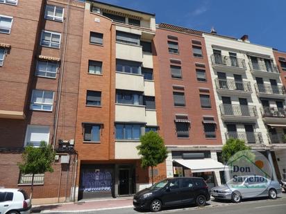 Vista exterior de Pis en venda en Valladolid Capital amb Calefacció