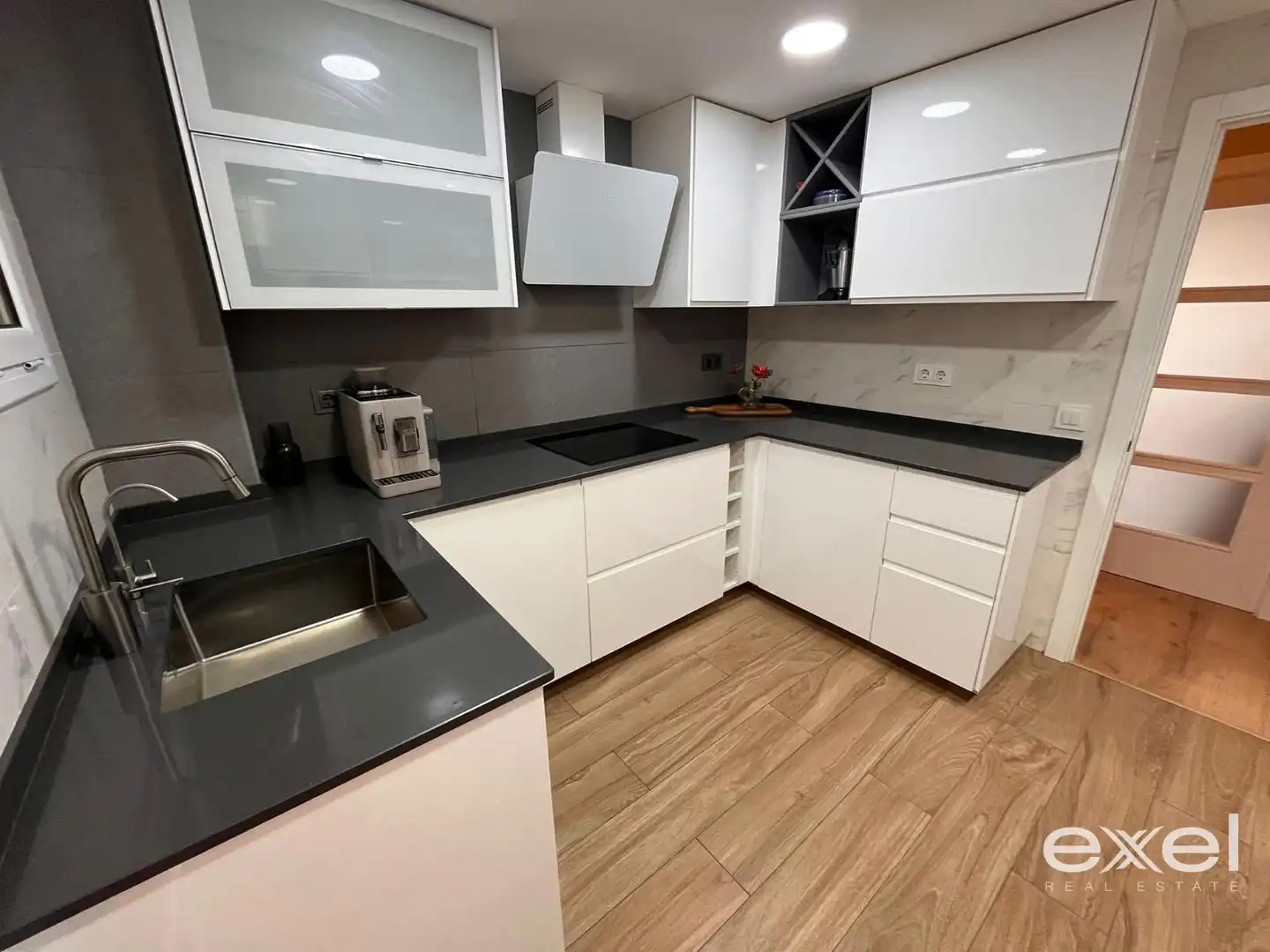 Cocina de Piso en venta en Sant Joan Despí con Aire acondicionado, Calefacción y Parquet